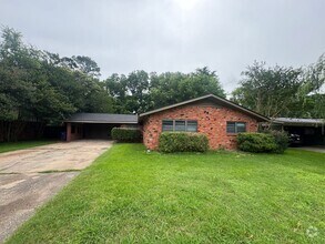 Building Photo - 1737 Captain Shreve Dr