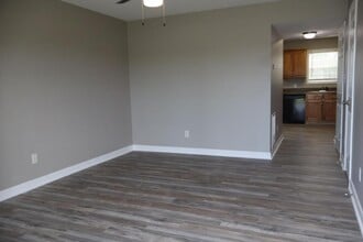 Building Photo - 125 Bon Aire Ave