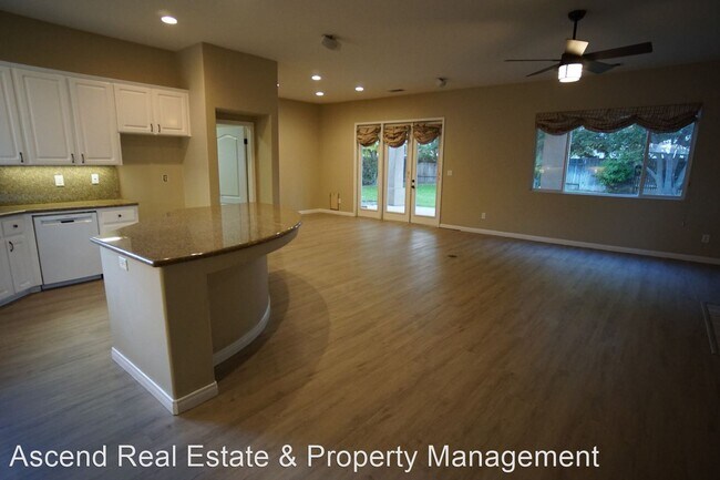 Foto del edificio - 3 br, 2.5 bath House - 12216 Wildwood Park Pl