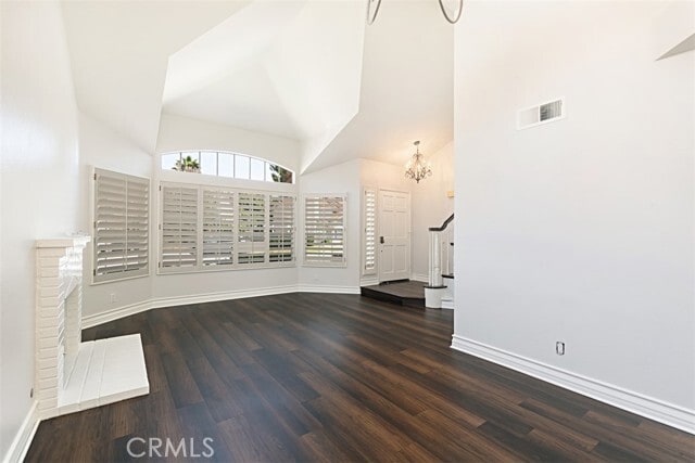Building Photo - 24332 Kings View