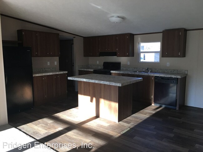 Building Photo - 4 br, 2 bath House - 94 Valley Road