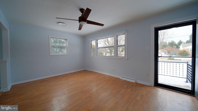 Building Photo - 515 Franklin Ave