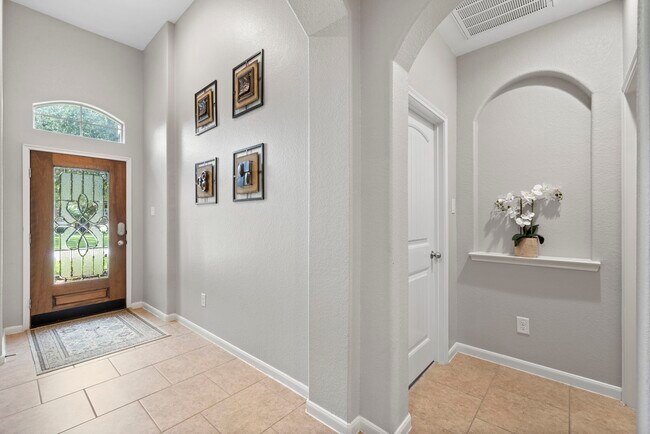 Foto del edificio - 9707 Old Timber Ln