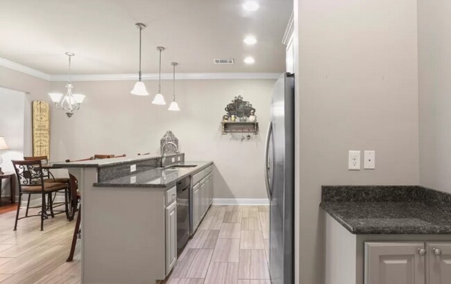 Foto del edificio - 14239 Woodchase Ct