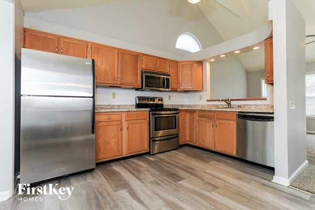 Foto del edificio - 7386 Sterling Springs Way
