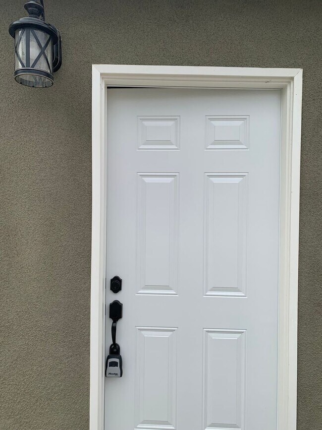 Foto del edificio - Super cute-Super-Spacious-1+1  ADU Apartme...