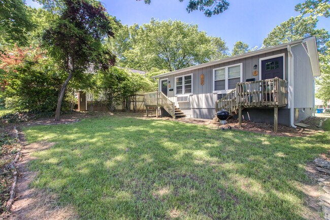 Street facing side - 1009 North Buchanan Boulevard
