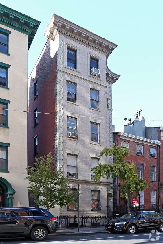Foto principal - 402 W 20th St