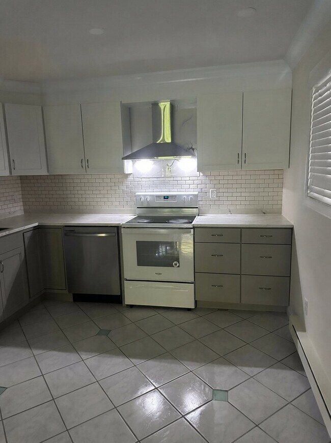 Foto del edificio - 405 Fox Run Ln