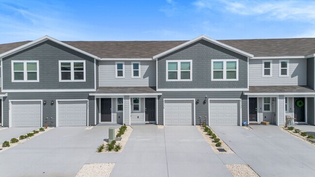 Foto del edificio - Townhouse at Laurel Commons