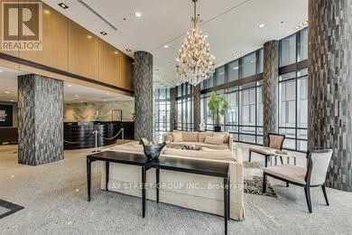 Photo du bâtiment - 825 Church St