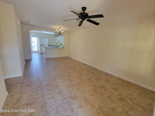 Building Photo - 1125 Luminary Cir