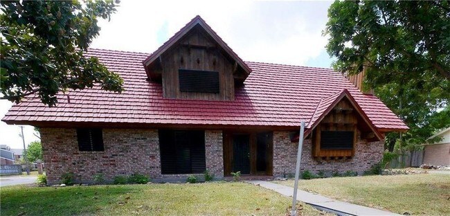 Building Photo - 10701 Timbergrove Ln