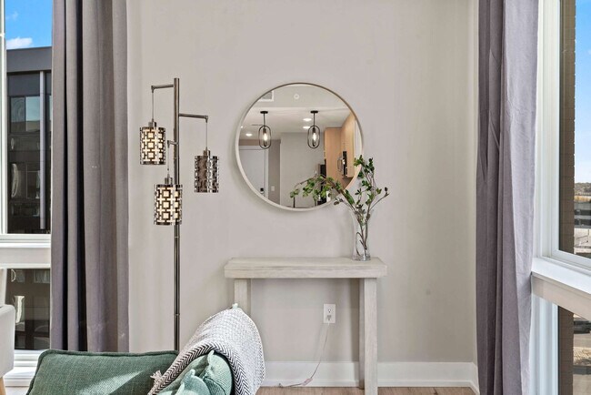 Building Photo - 916 N Delaware Ave