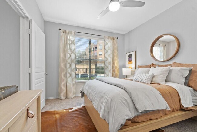 Building Photo - 1112 Beachview Street Apt #F212, Dallas, T...
