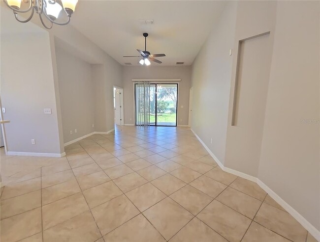 Building Photo - 5201 Sunset Canyon Dr