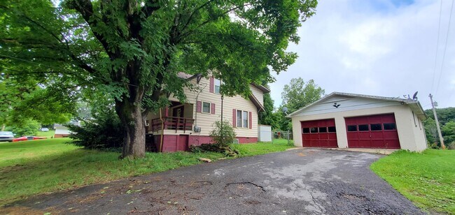 Building Photo - 276 Marshall Cir