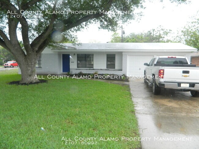 Foto del edificio - 446 E Byrd Blvd