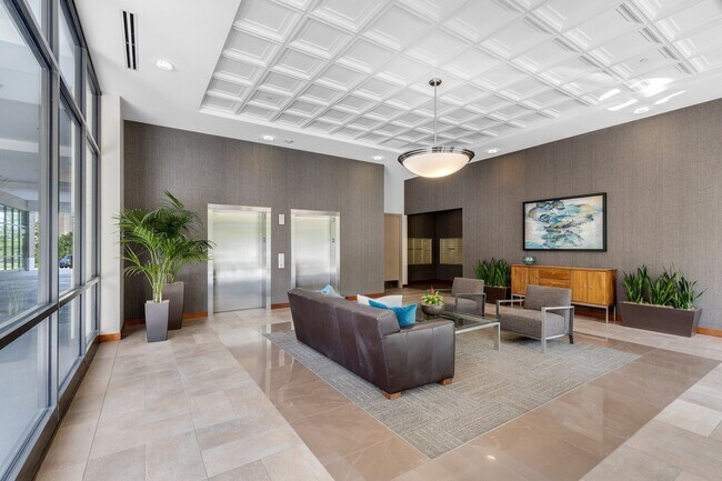 Foto del edificio - 850 Village Center Dr
