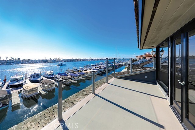 Building Photo - 2636 Bayshore Dr