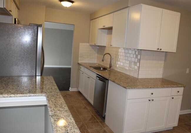 Foto del edificio - 23446 Calvin St