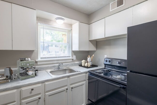 Kitchen Renovated - Eastland Hills Apartments