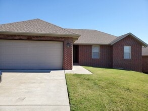 Building Photo - 3534 Juniper