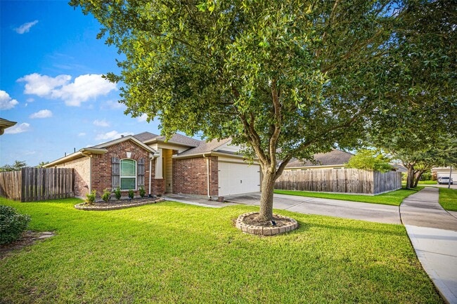 Foto del edificio - 5427 Stonegate Dr