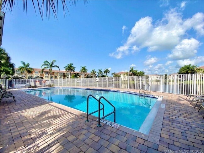 Building Photo - 8800 NW 107th Ct