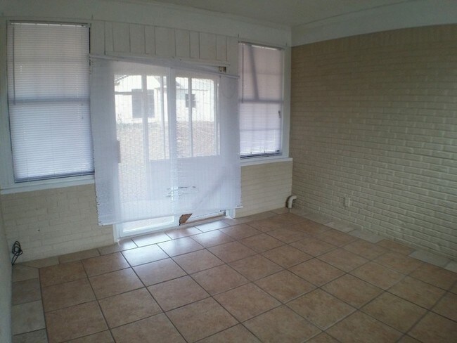Building Photo - Frayser Home with Large Backyard!