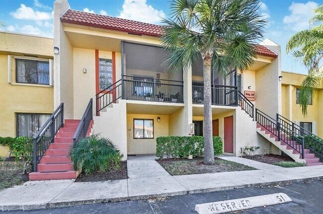 Building Photo - 412 Lakeview Dr