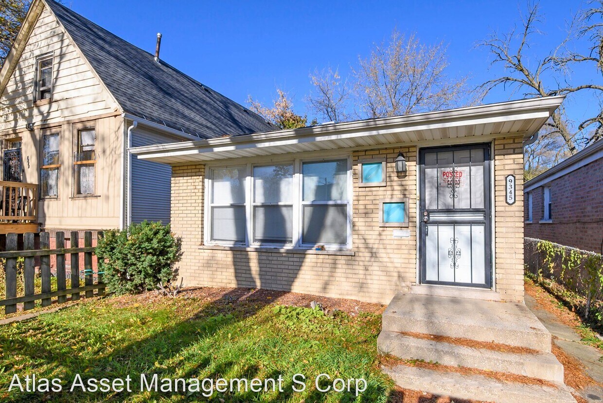 Foto principal - 3 br, 1 bath House - 9345 S Burnside Ave