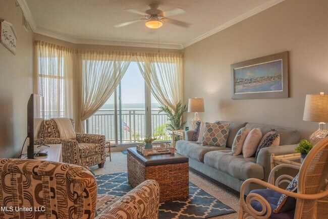 Foto del edificio - 2230 Beach Dr