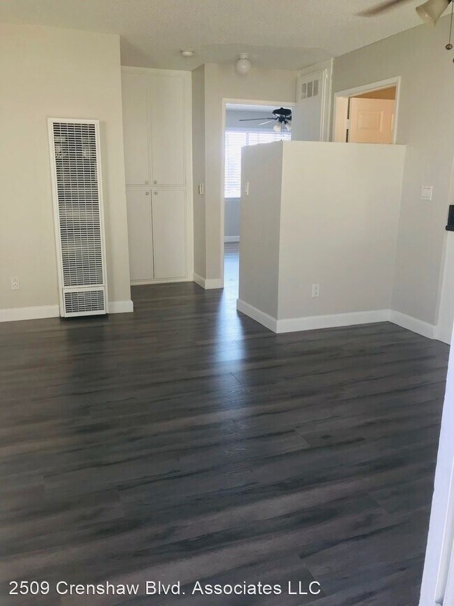 Building Photo - 2509 Crenshaw Blvd