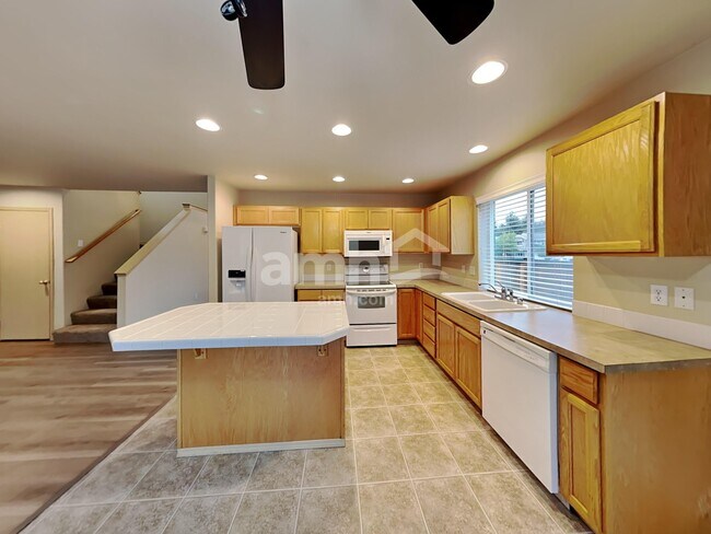 Foto del edificio - 20507 193rd Avenue Ct E