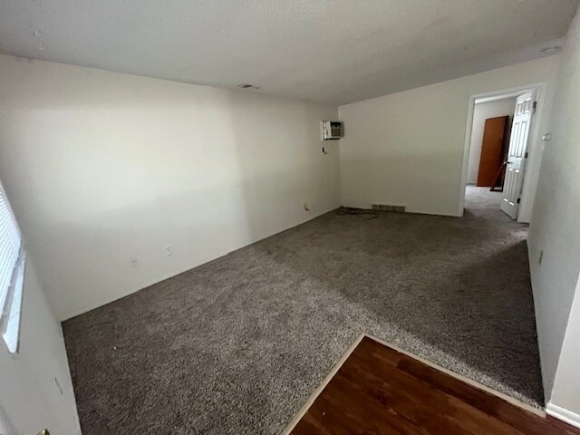 Foto del edificio - 3261 Platt Rd