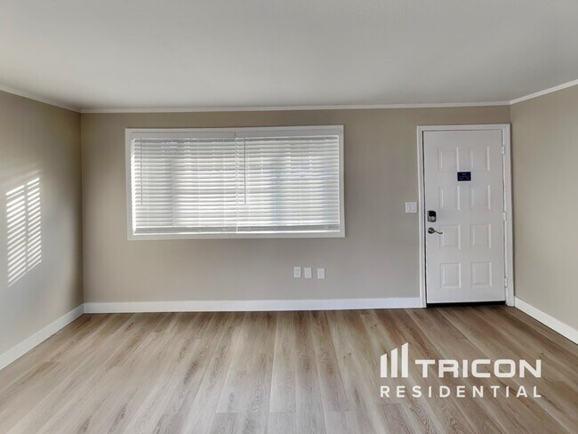 Foto del edificio - 13806 NE 49th St