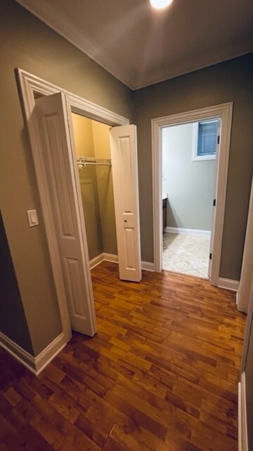 Foto del edificio - 6155 N Ravenswood Ave