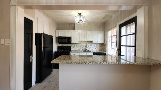 Foto del edificio - 6475 Nottingham Ave