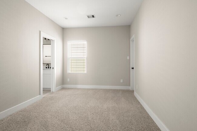 Foto del edificio - 8404 Curry Rd