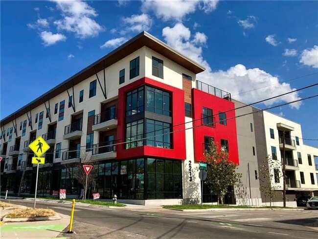 Fachada del edificio - 2213 Poquito St