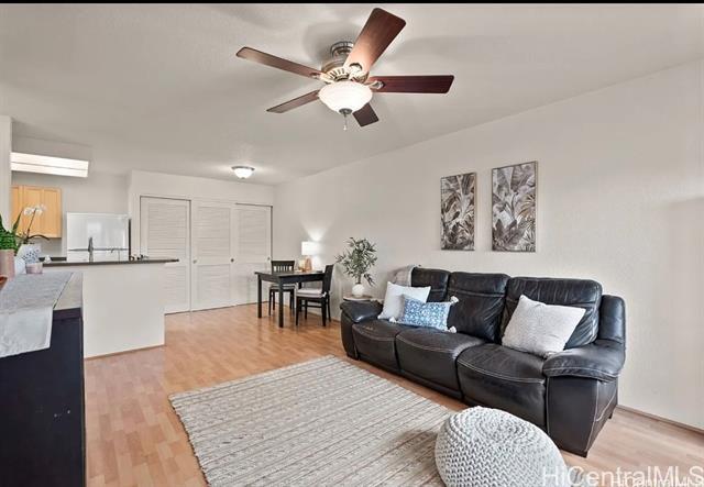 Building Photo - 480 Mananai Pl