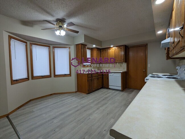 Foto del edificio - 3 Bedroom Home Ready for Move In!