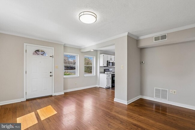 Photo - 2328 Fort Dr House