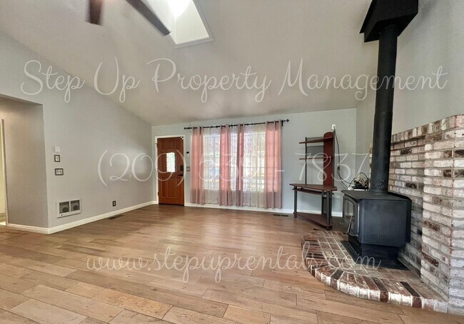 Foto del edificio - Cedar Ridge 3BR/3BA – Modern Amenities in ...