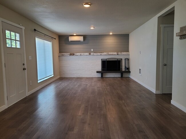 Foto del edificio - Beautifully Updated South Tacoma 3 Bedroom