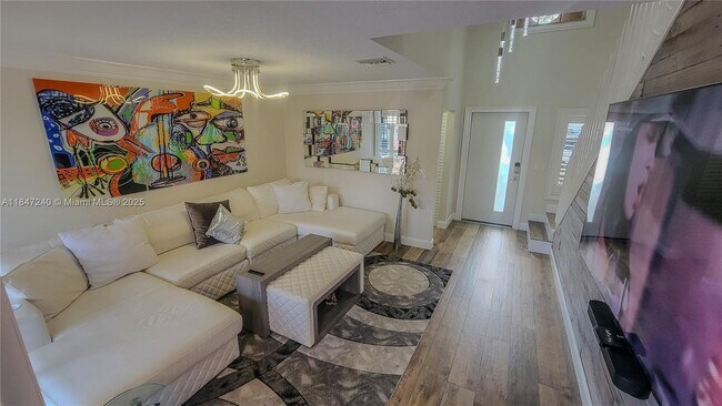 Foto del edificio - 9894 NW 2nd Ct