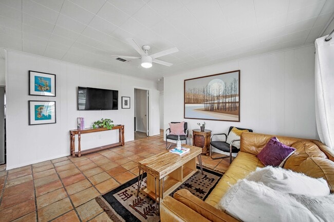 Foto del edificio - Meadow View Manor