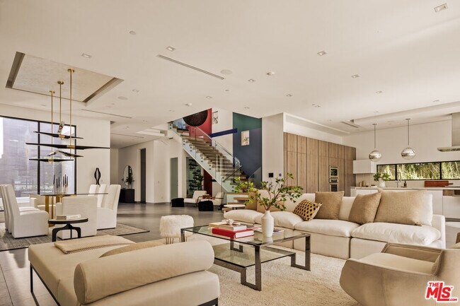 Foto del edificio - 4445 Camellia Ave