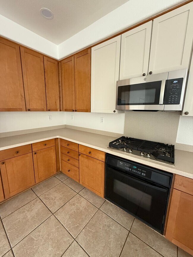 Foto del edificio - GREEN VALLEY LAKES HOME